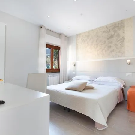 Maresmeraldo Holidays 3*