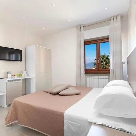 Maresmeraldo Holidays 3* Sorrento